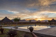 img-6511pool1.jpg